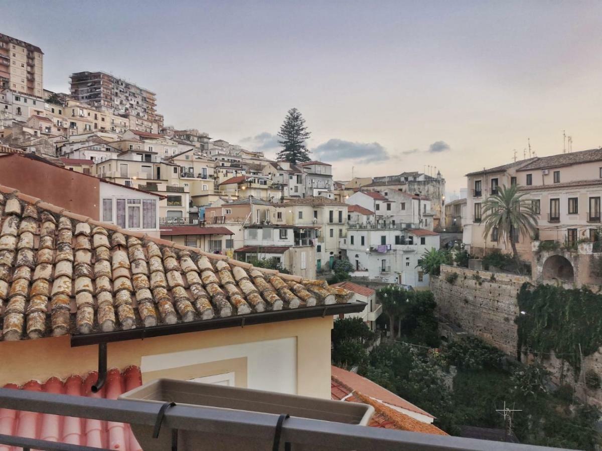 A Casa Di Noemi Hotell Pizzo  Exteriör bild