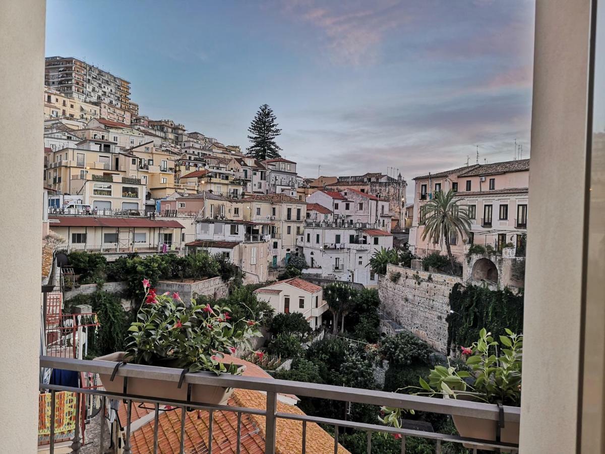 A Casa Di Noemi Hotell Pizzo  Exteriör bild